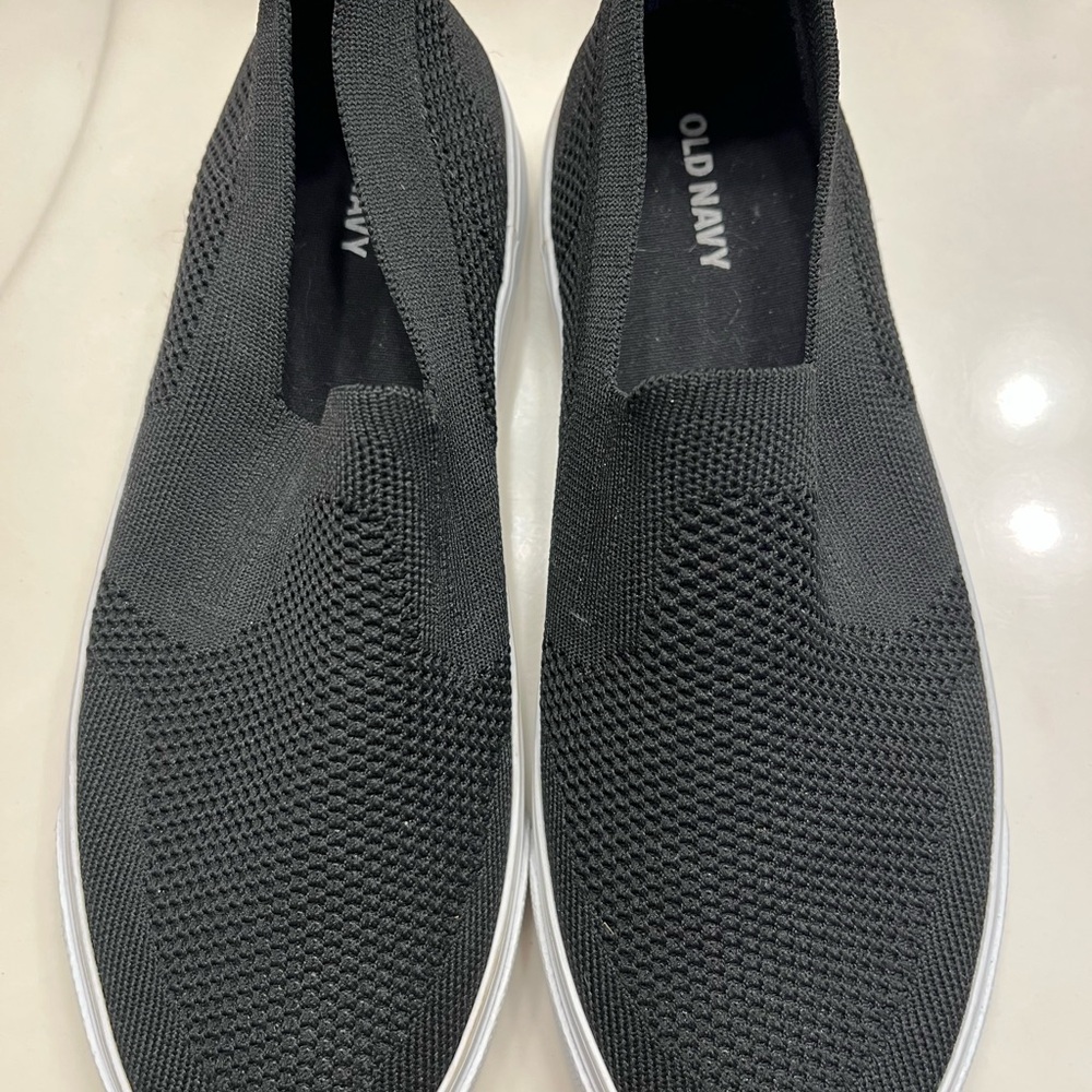 Old Navy Men's Black Knit Slip-On Sneakers